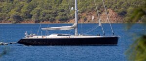 Sailing yacht charter 